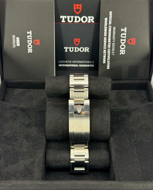 Tudor Black Bay 54 M79000N-0001 Image 3